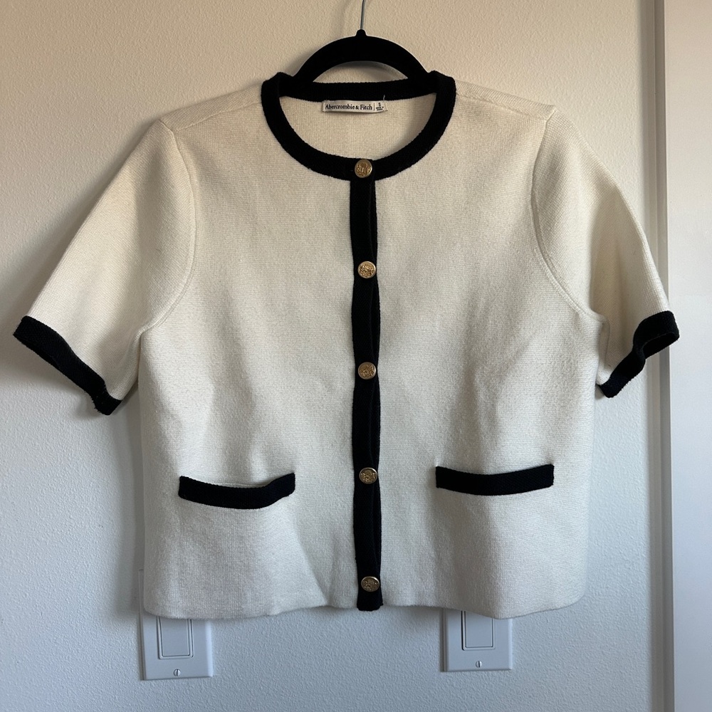 Abercrombie and Fitch White and Black Short Sleeve Cardigan